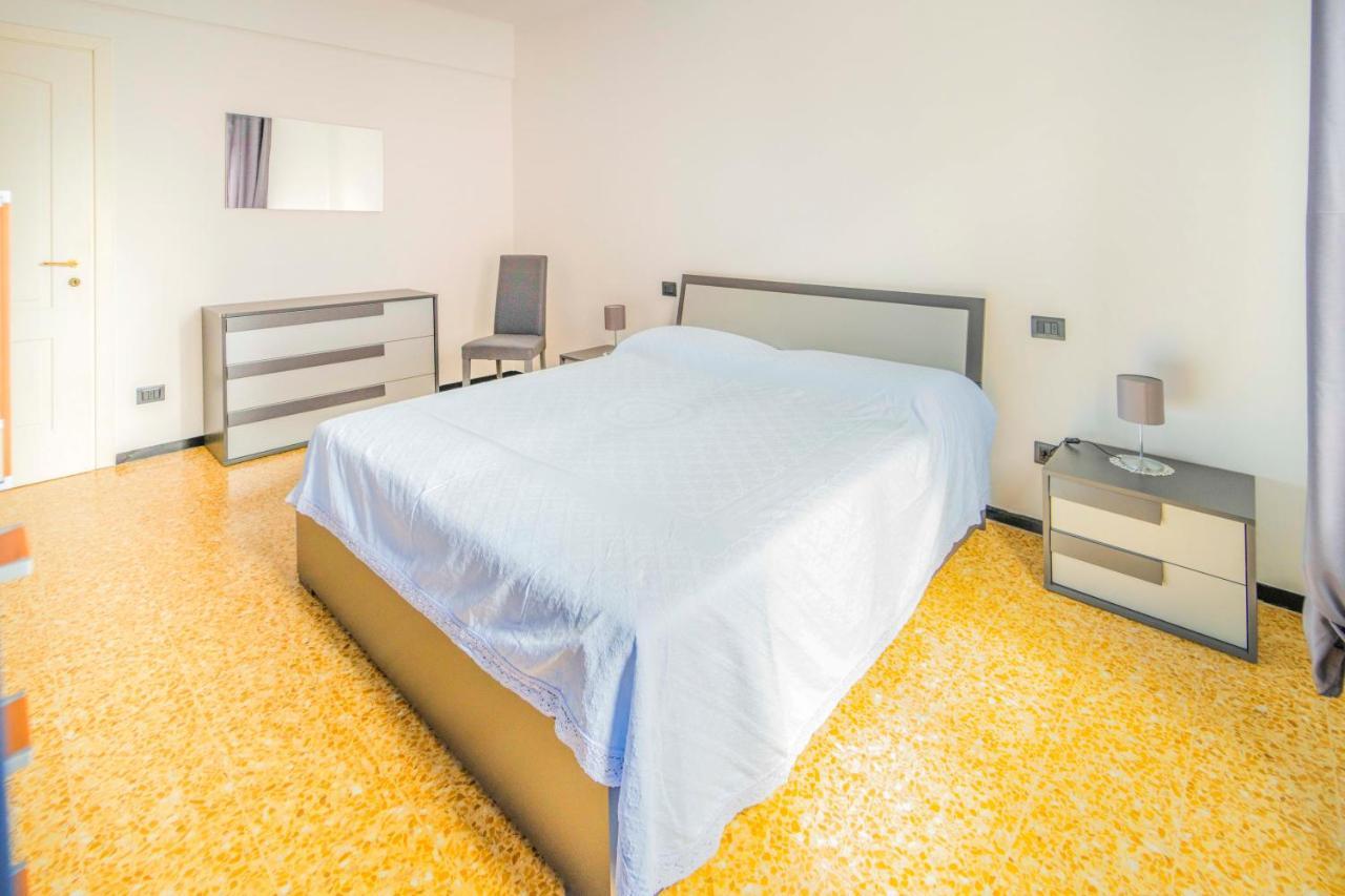 193 - Casa Via Della Chiusa - Centralissimo E Vicino Alla Baia Del Silenzio, Spiaggia E Mare 150M - Parcheggio Gratis Incluso E Aria Condizionata Sestri Levante Esterno foto