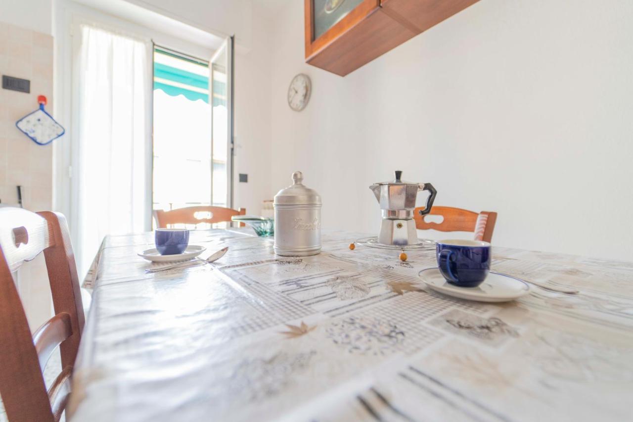 193 - Casa Via Della Chiusa - Centralissimo E Vicino Alla Baia Del Silenzio, Spiaggia E Mare 150M - Parcheggio Gratis Incluso E Aria Condizionata Sestri Levante Esterno foto