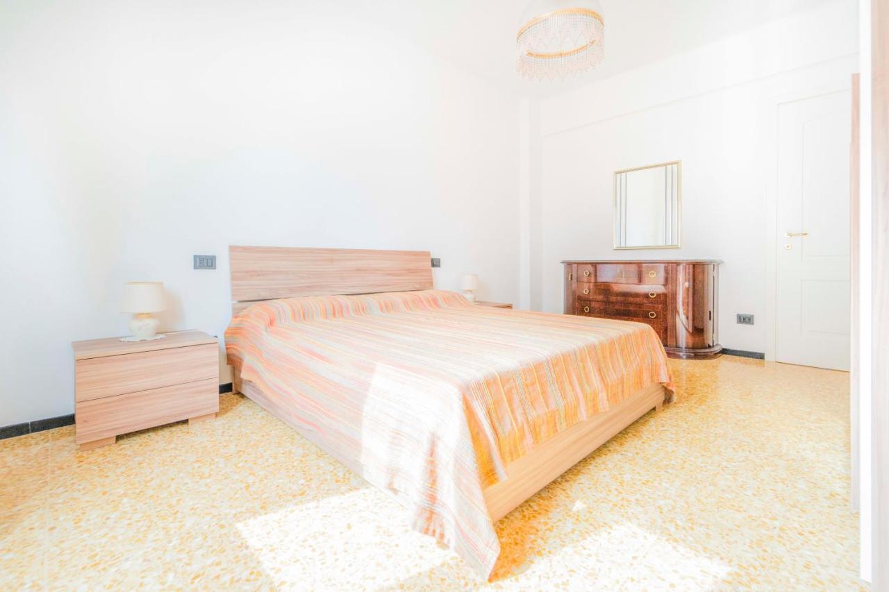 193 - Casa Via Della Chiusa - Centralissimo E Vicino Alla Baia Del Silenzio, Spiaggia E Mare 150M - Parcheggio Gratis Incluso E Aria Condizionata Sestri Levante Esterno foto