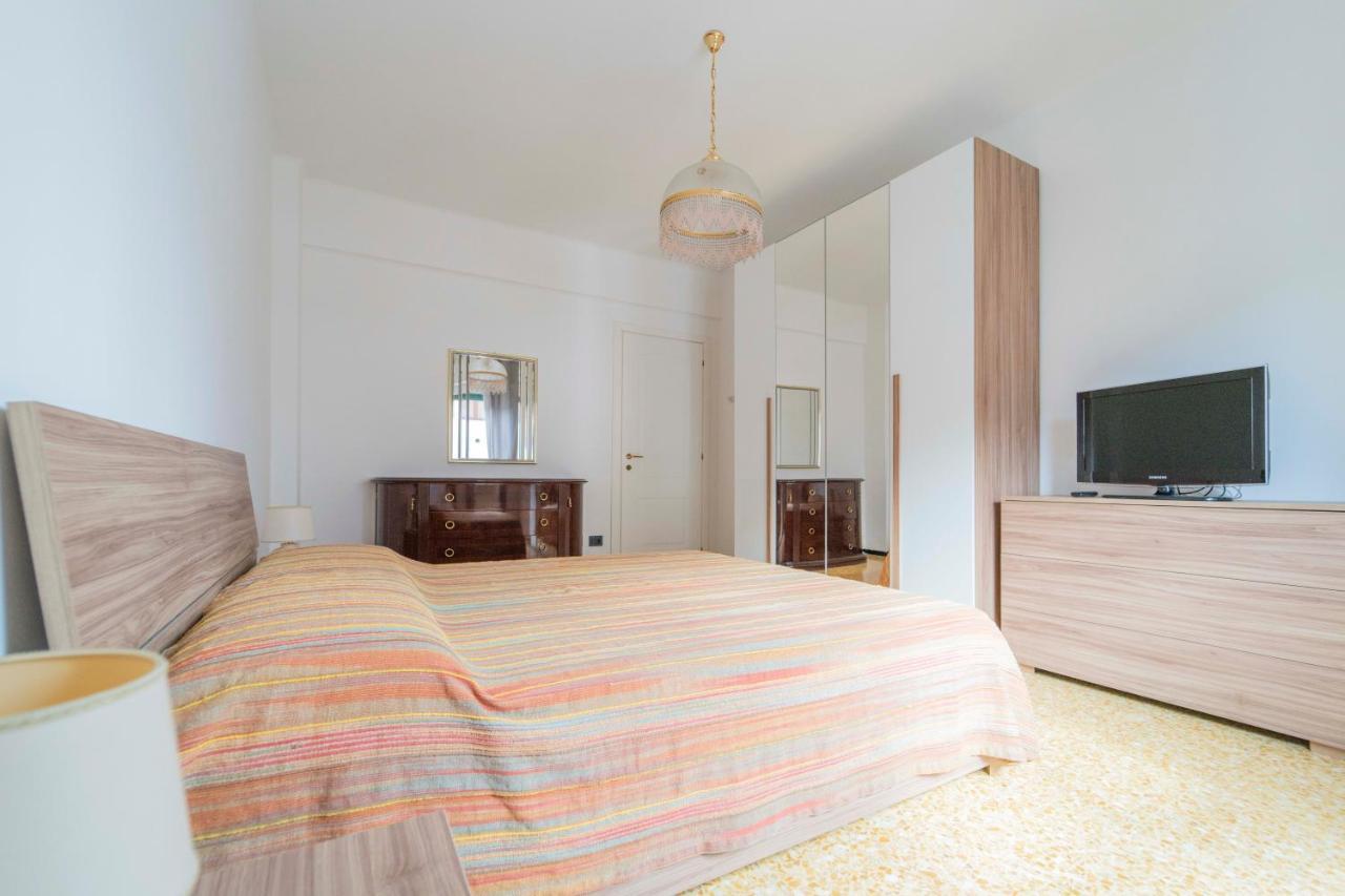 193 - Casa Via Della Chiusa - Centralissimo E Vicino Alla Baia Del Silenzio, Spiaggia E Mare 150M - Parcheggio Gratis Incluso E Aria Condizionata Sestri Levante Esterno foto