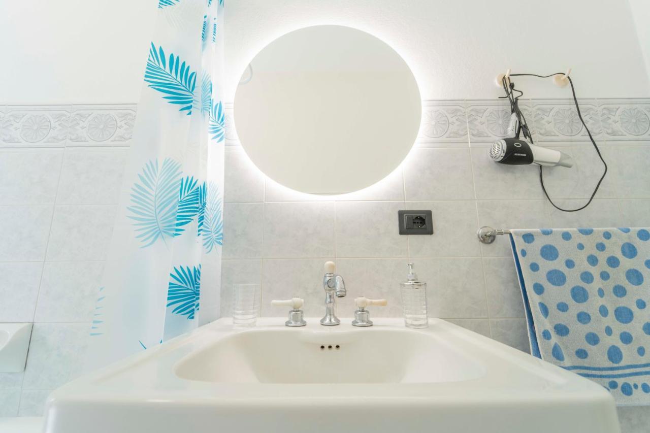 193 - Casa Via Della Chiusa - Centralissimo E Vicino Alla Baia Del Silenzio, Spiaggia E Mare 150M - Parcheggio Gratis Incluso E Aria Condizionata Sestri Levante Esterno foto